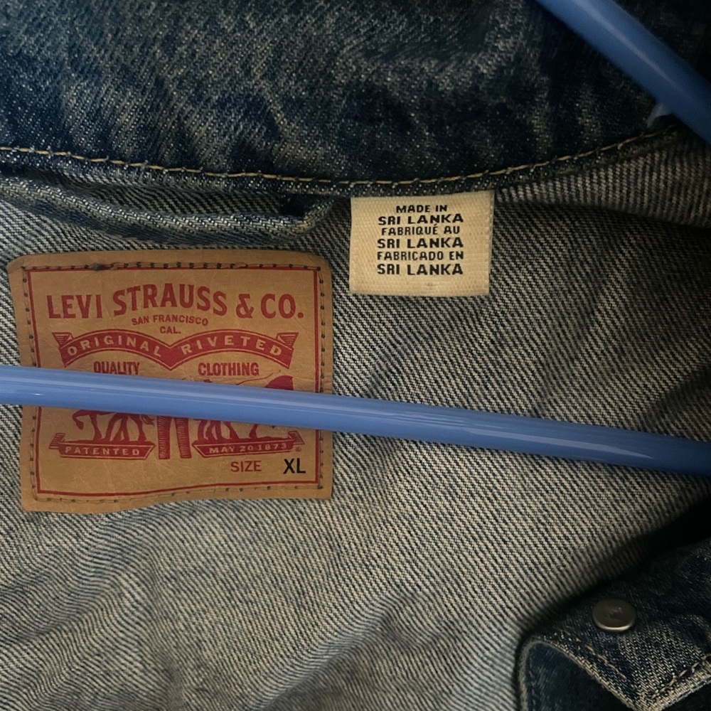 Jeans jacket - Picture 2 of 3